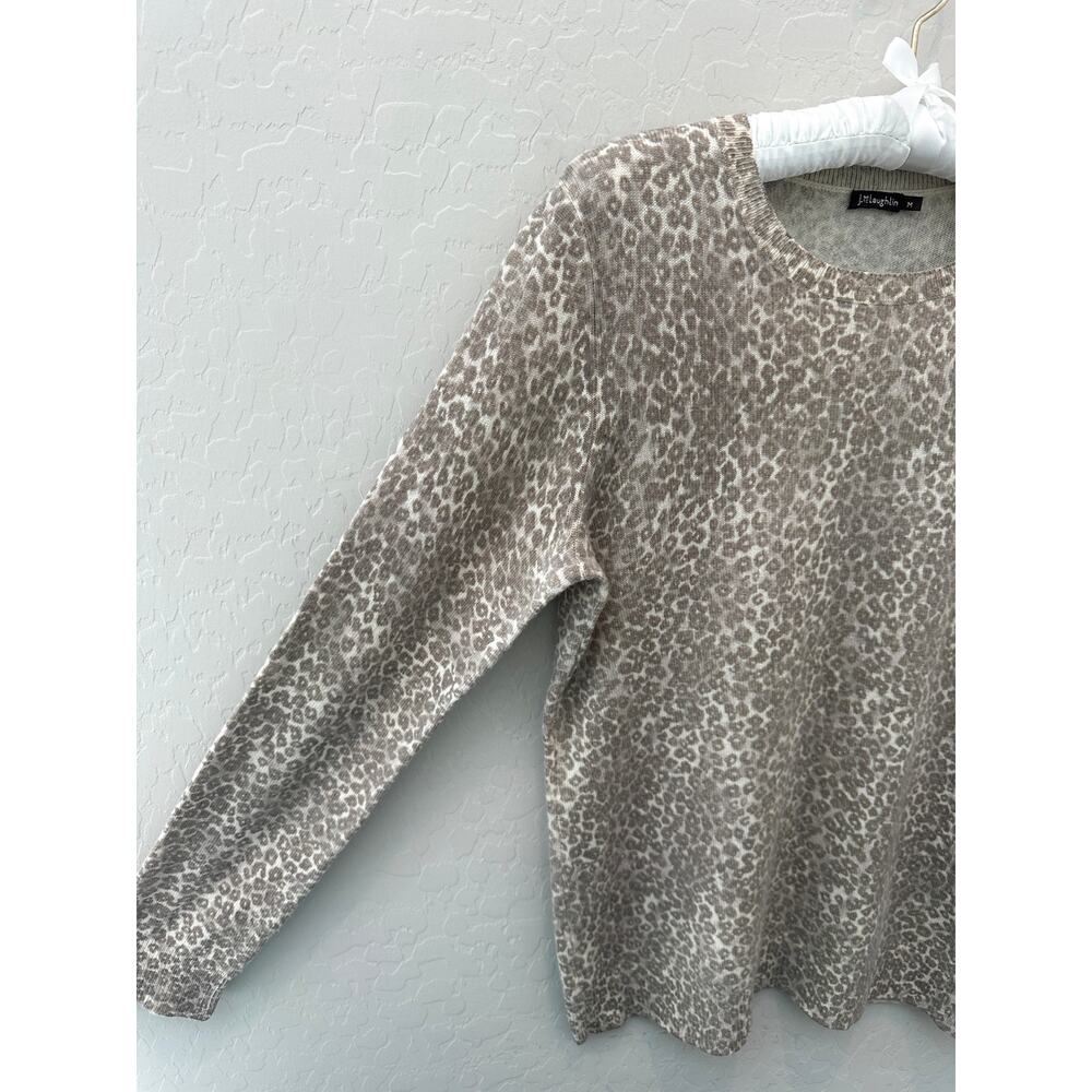 J. McLaughlin 100% Cashmere Leopard Print Crewneck Sweater Medium Quiet Luxury - Picture 3 of 6